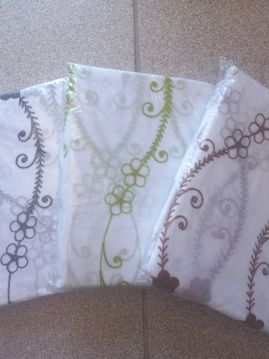 Visillos con diseño (1.50 x 2.20 mts) - Enredadera Flor 1