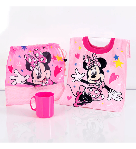 Set Escolar Toalla + Taza (Variedad Diseños)