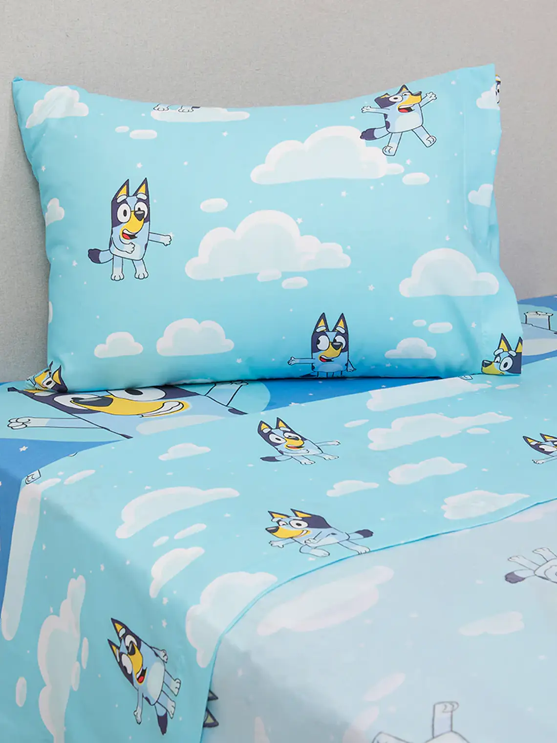 Sábana Single Infantil - Bluey Nubes 1