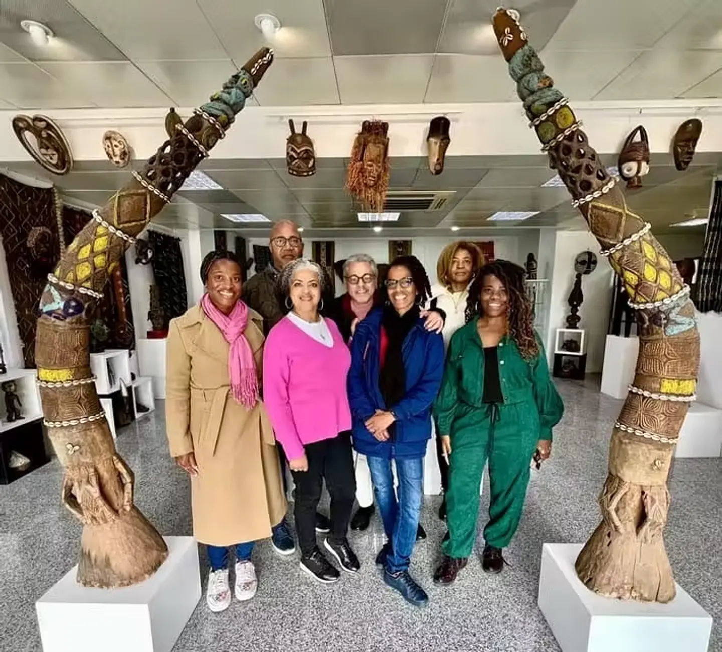 Visitantes na galeria Afrika Infinity em Lisboa