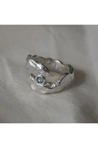 ANILLO ABRAZO DE MAR- Plata y Topacio Swiss (A pedido)
