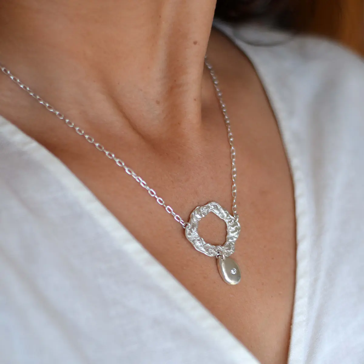 Collar "Reflejos del alma" mix de piedras naturales. Enchape de Plata 950