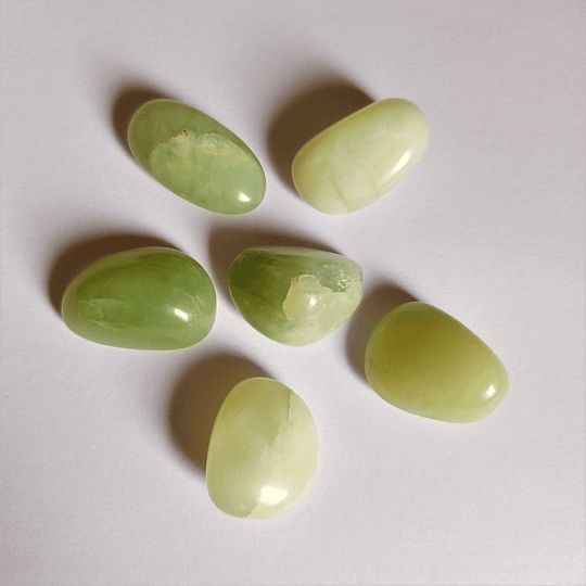 Jade verde médio