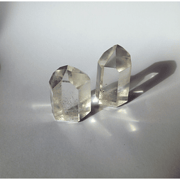 Ponta de cristal de quartzo lapidada 45 a 50g