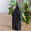 Turmalina negra semi-polida 