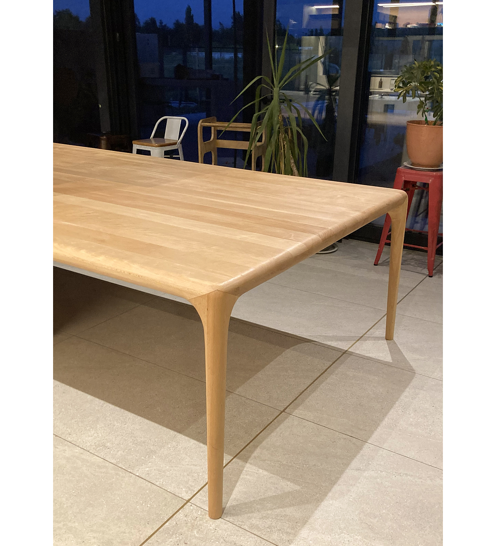 MESA DE COMEDOR LATUS