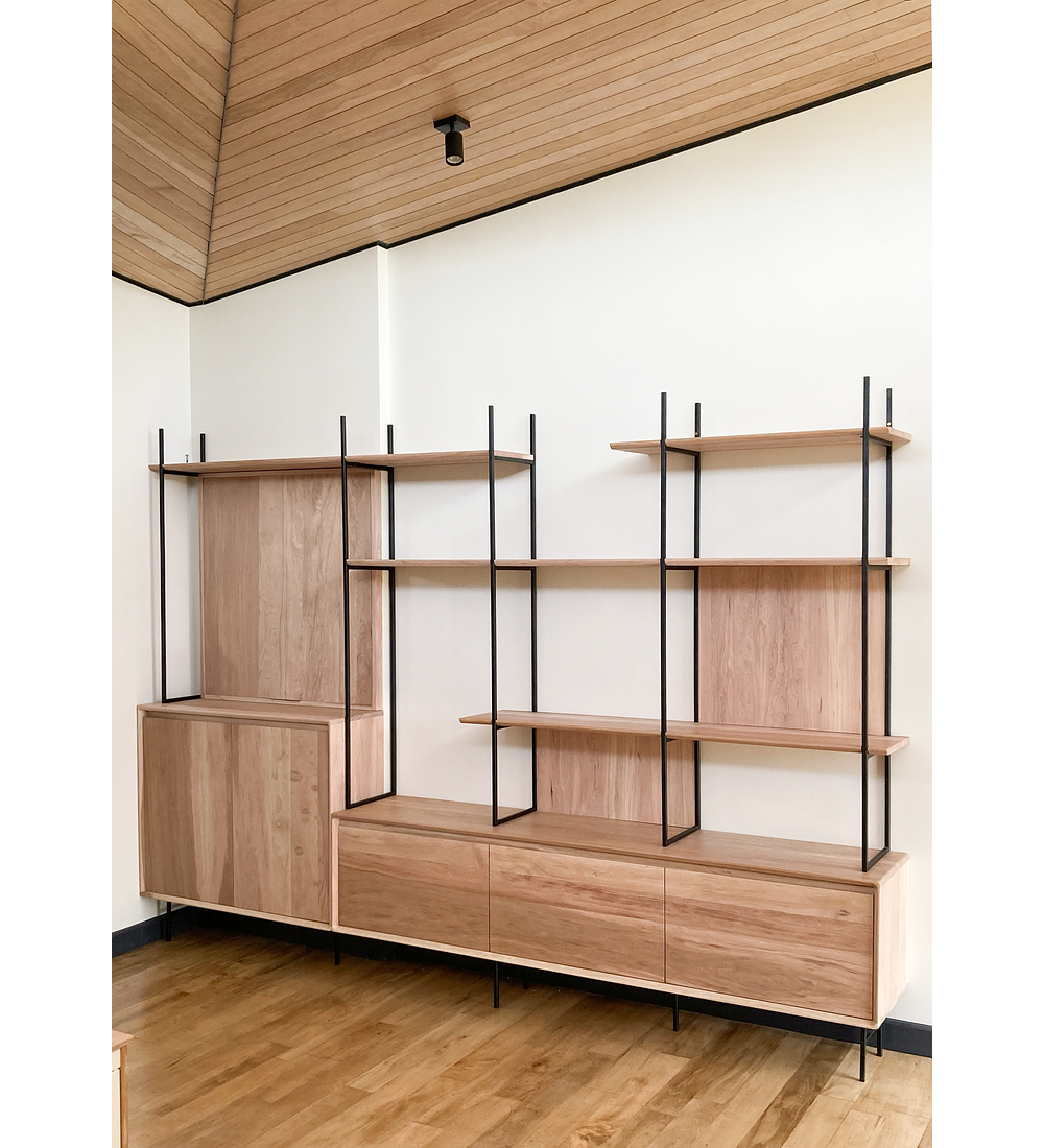 Librero a muro Fierro + Lenga