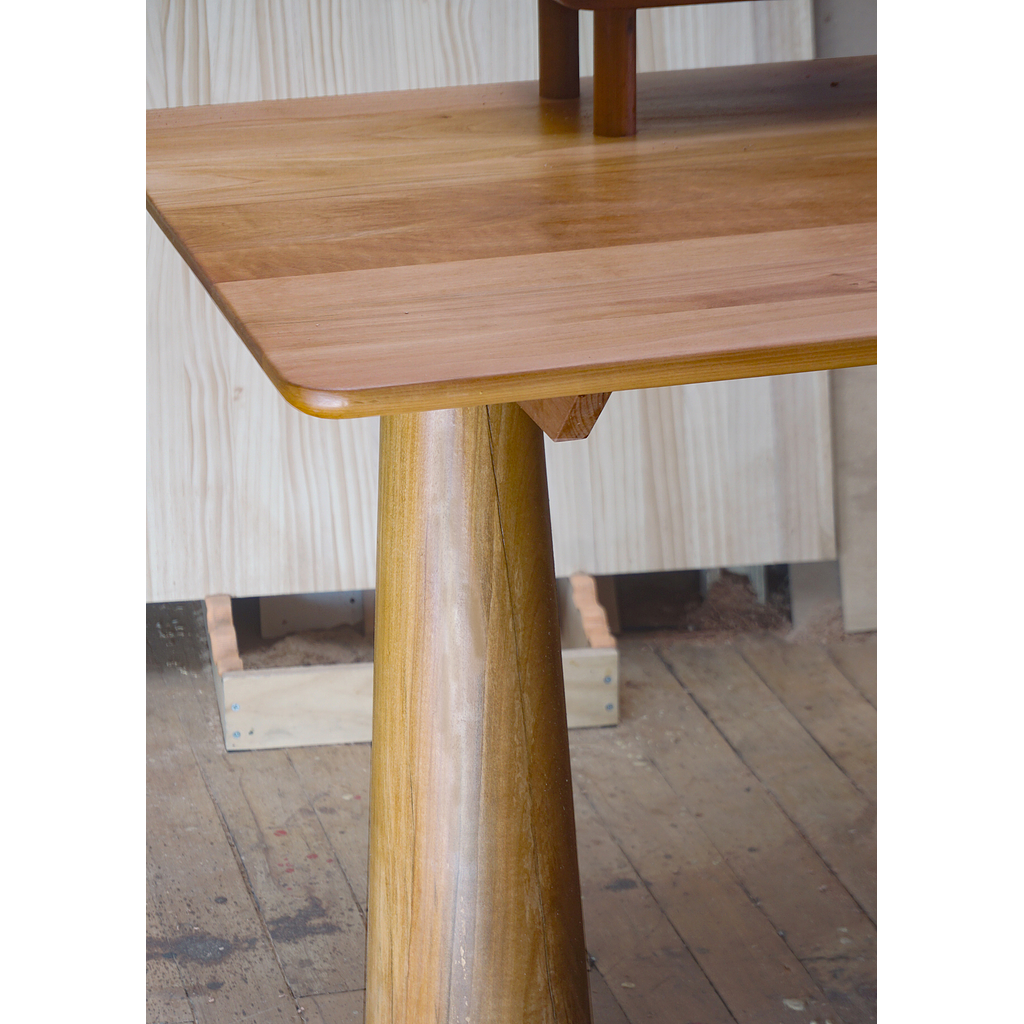 Escritorio Raulí en L