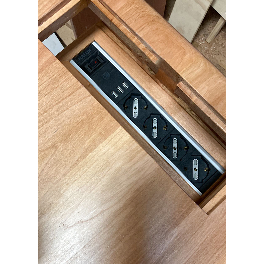 Escritorio Raulí en L