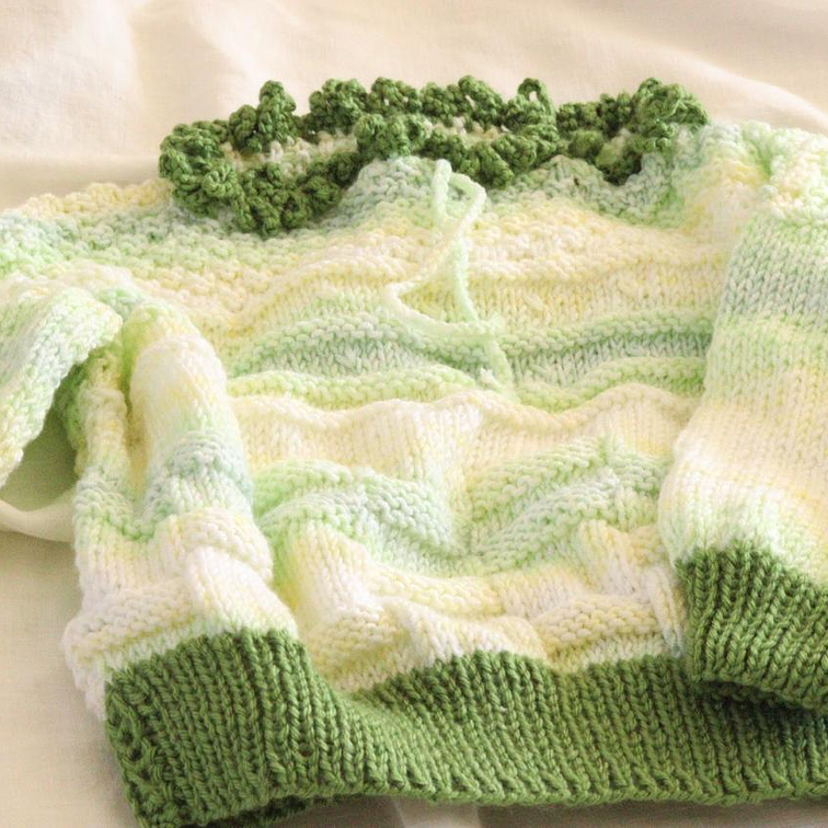 Chaleco Niña Tejido a Mano Verde Claro 1