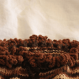 Chaleco Niña Tejido a Mano Café