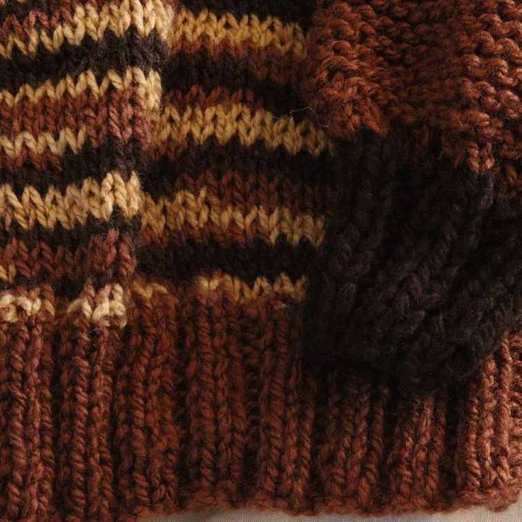 Chaleco Niña Tejido a Mano Café 3