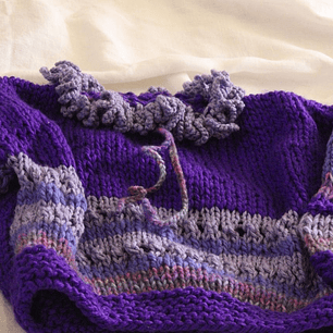 Chaleco Niña Tejido a Mano Morado