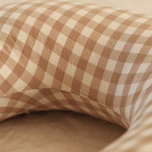 Cojín de Lactancia Cuadros Café/Blanco