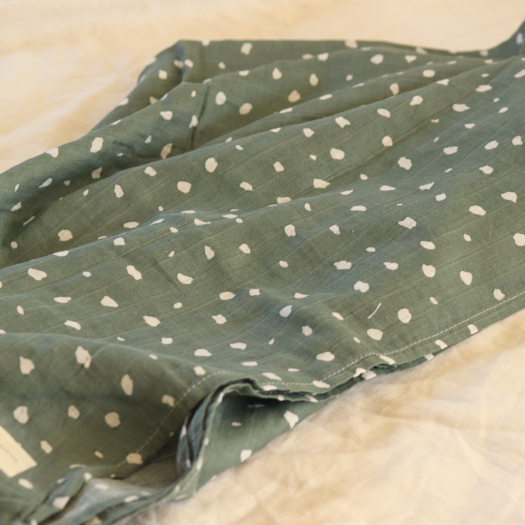 Tuto Grande/Swaddle Verde y Blanco 2