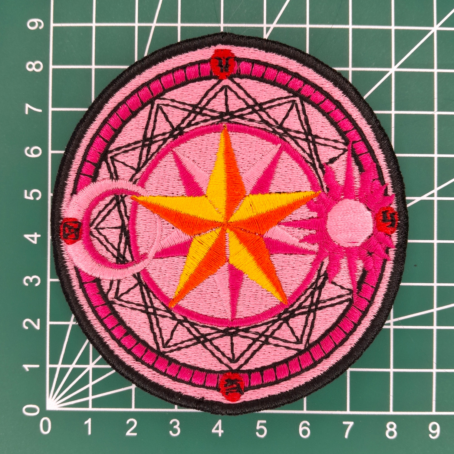 Logo Cartas Sakura. Parche bordado. 2