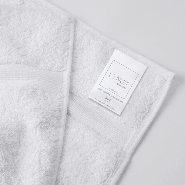 Toalla de Baño 550 grs/mt2 100% Algodón Essentials Blanca 2