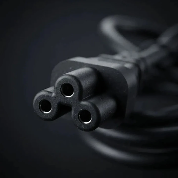 Cable Cable con entrada TREBOL salida Poder 9