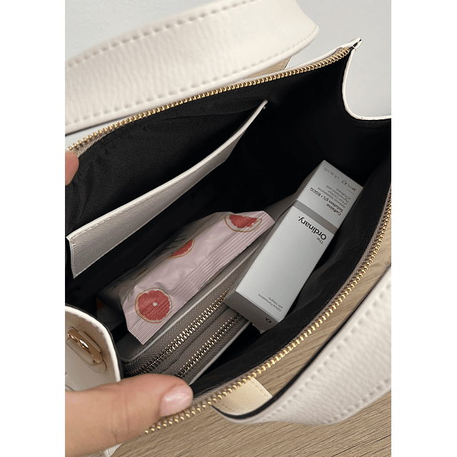 Bolso ame blanco talco