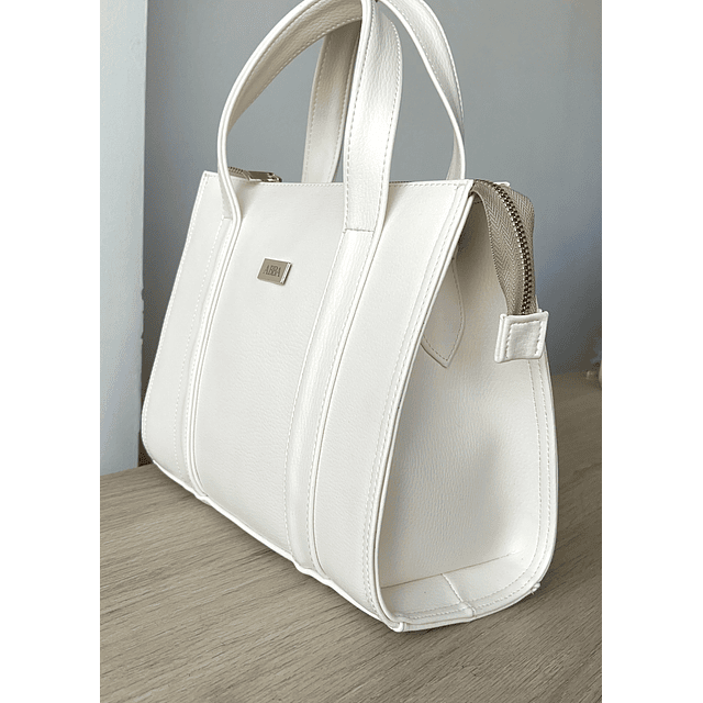 Bolso ame blanco talco