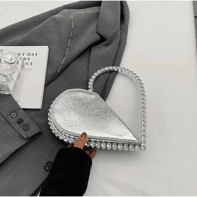 Bolso corazón J0298 plateado
