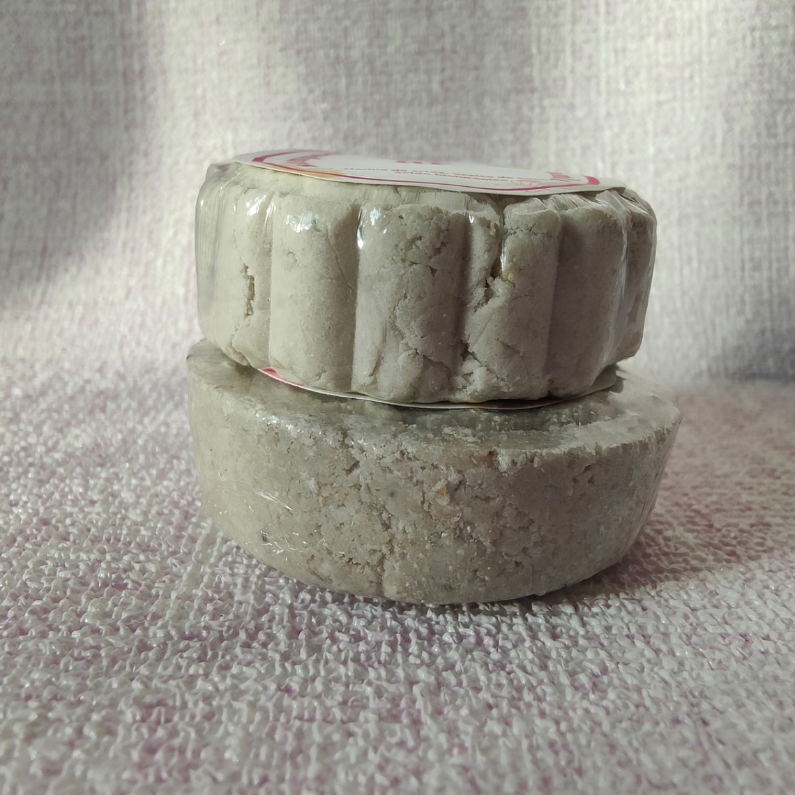 Shampoo Sólido Hidratante con Aceite de Coco y Pantenol | Cabello Suave y Nutrido 2