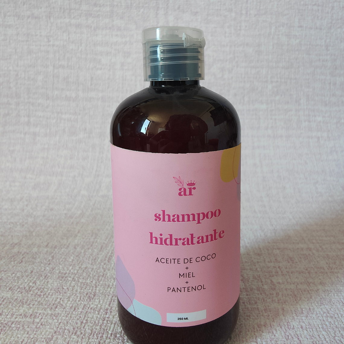 Shampoo Hidratante Natural con Aceite de Coco, Miel y Ácido Hialurónico | Abeja Reina 2