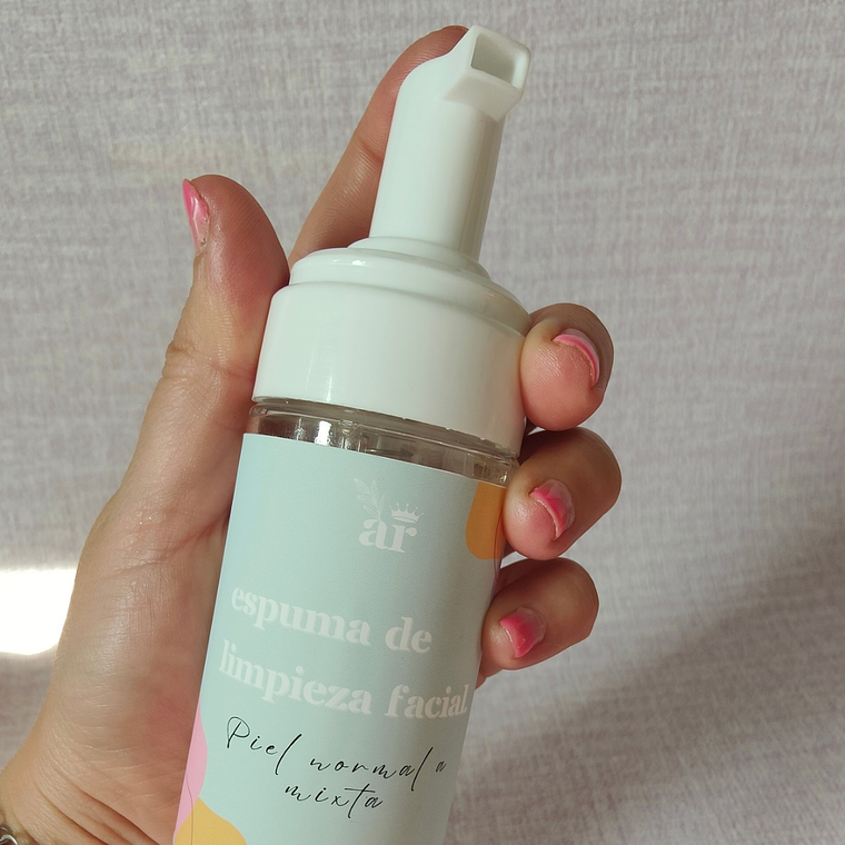 Espuma de Limpieza Facial para Piel Normal a Mixta con Agua de Rosas y Jojoba – Abeja Reina 2