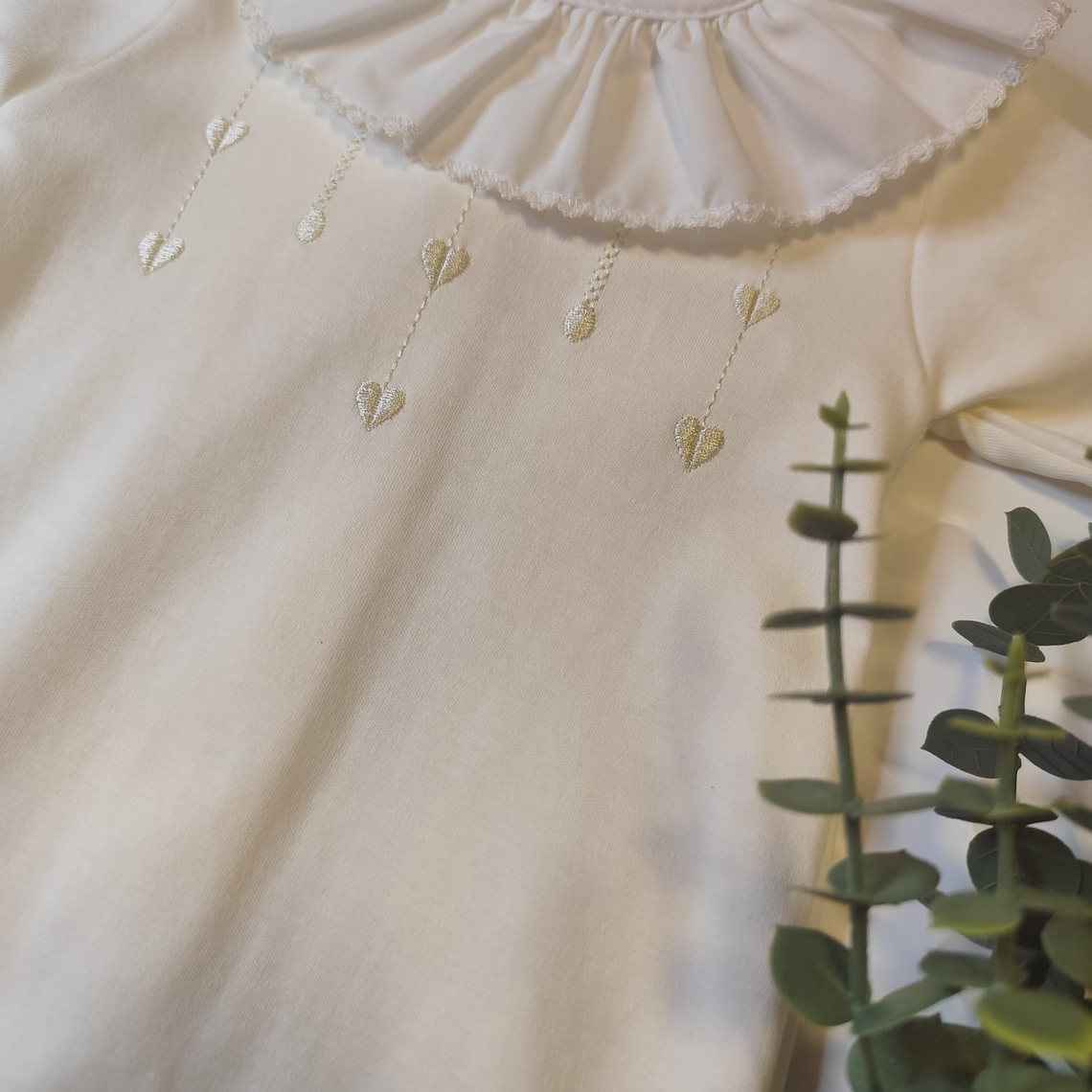 Babygrow com gola em renda 2