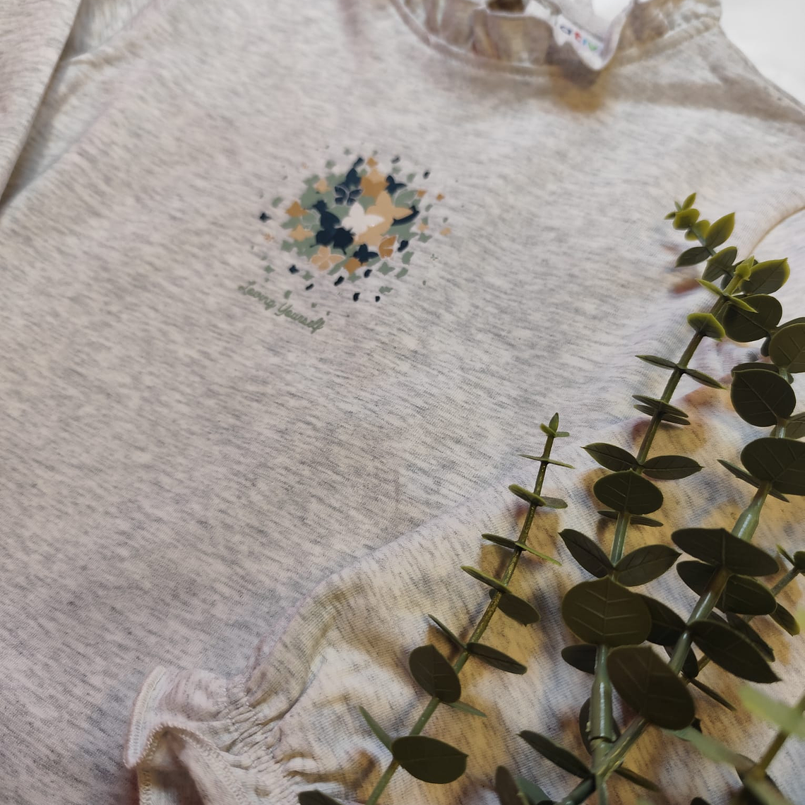 T-shirt manga comprida borboletas 2