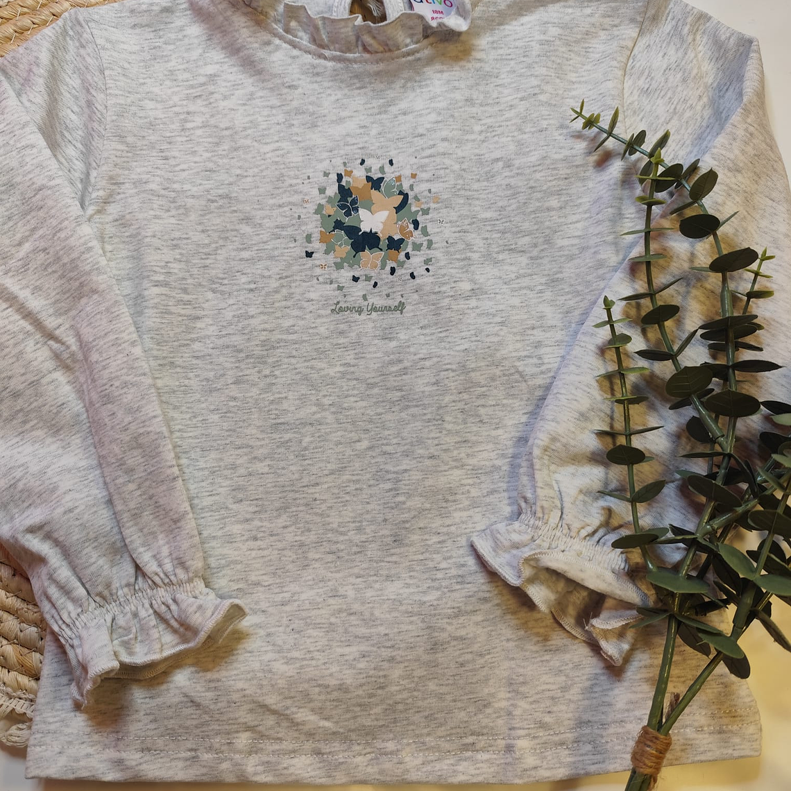 T-shirt manga comprida borboletas 1