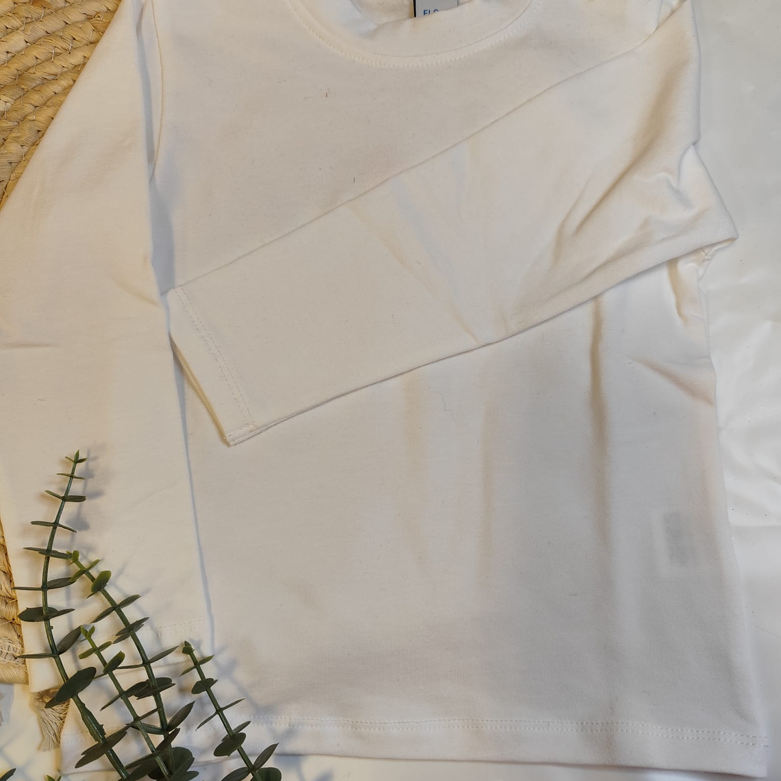 T-shirt manga comprida branca 1