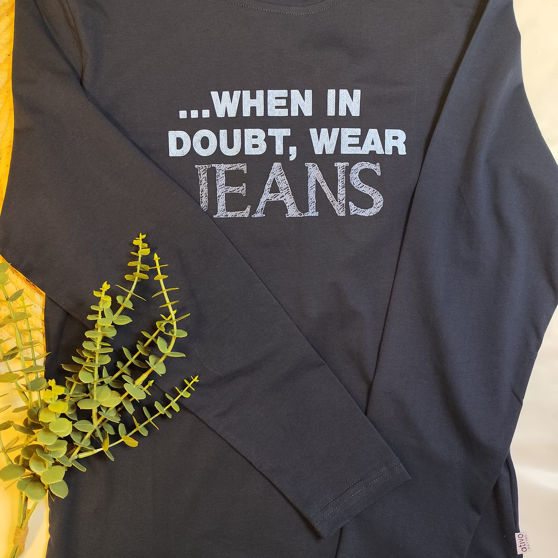 T-shirt manga comprida jeans 1