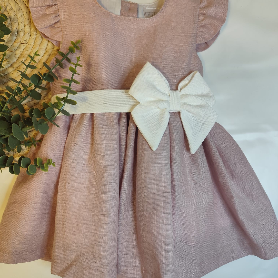 Vestido manga curta com laço 4