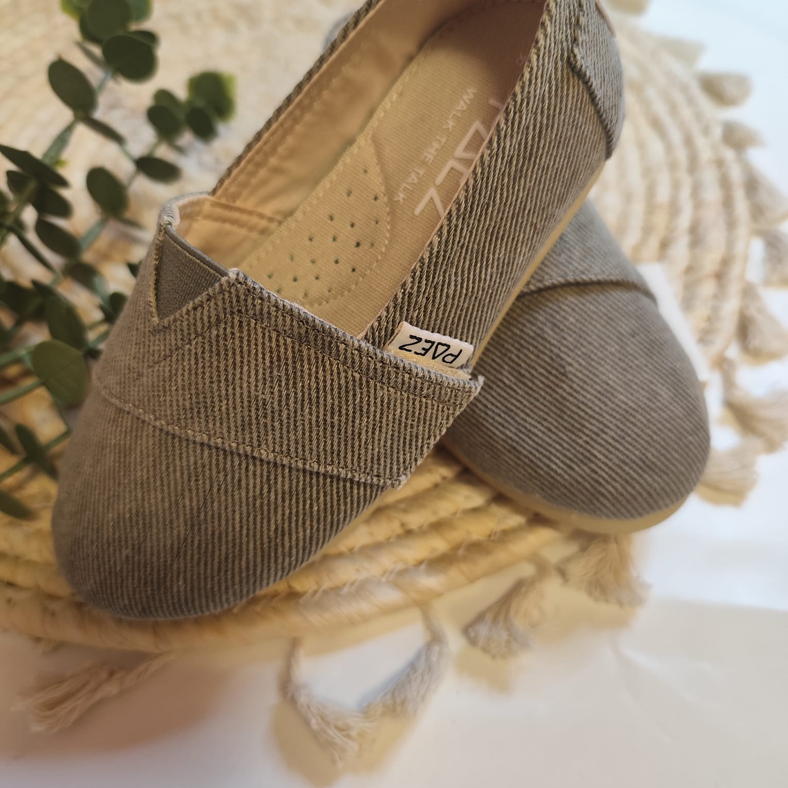 Paez essential grey 2