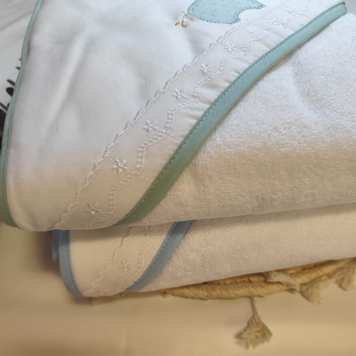 Toalha de banho com bordado 1