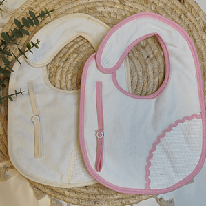 Babetes plastificados para bordar