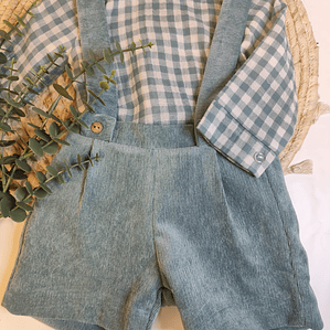 Conjunto jardineira com camisa