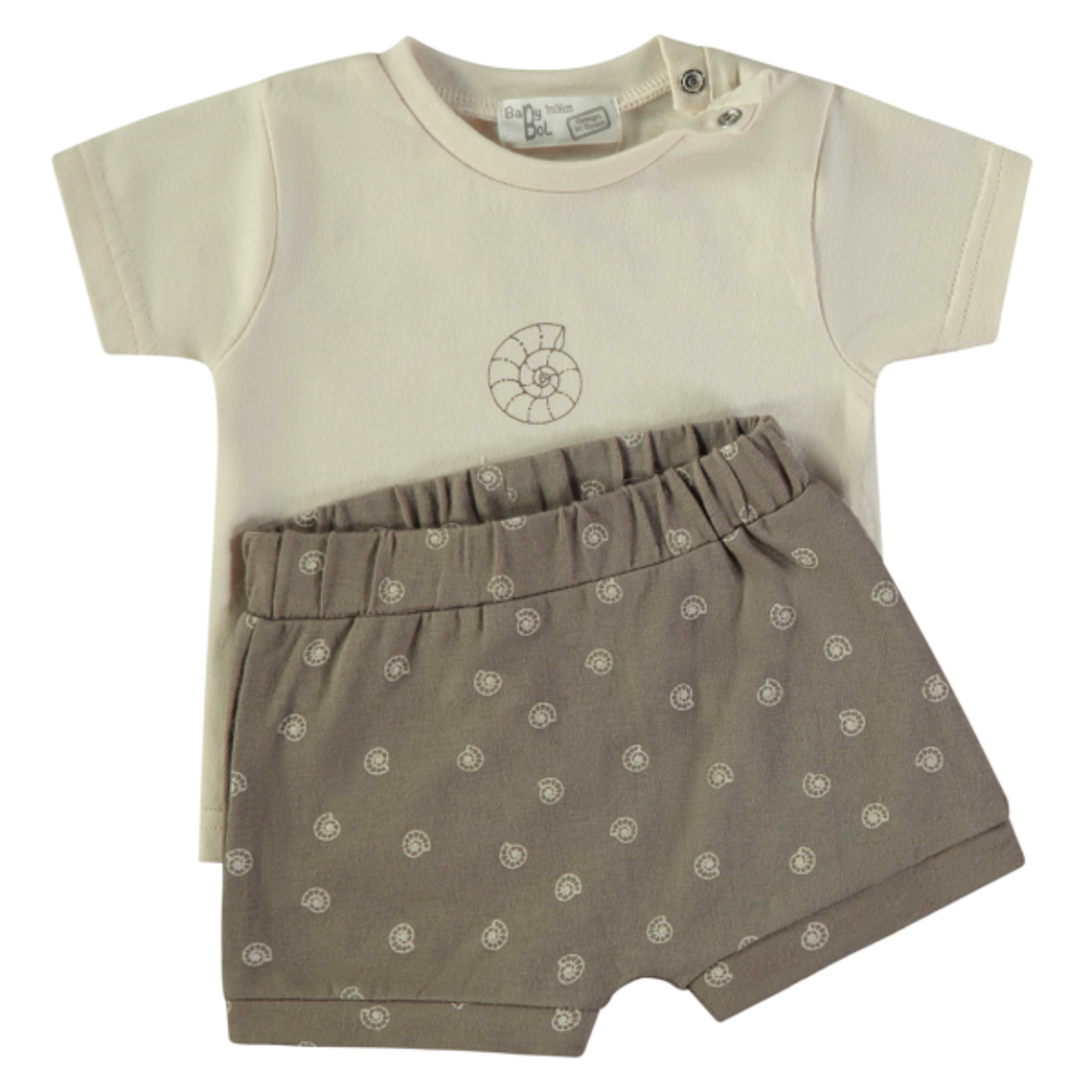 Conjunto t-shirt e calção 3