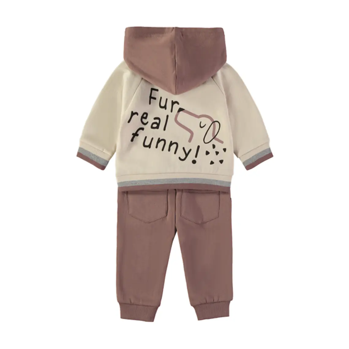 Conjunto com capuz 2