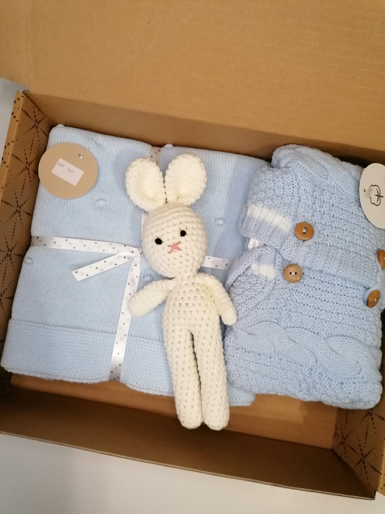 Conjunto Amigurumi – Manta, Casaco e Boneco Feito à Mão  4
