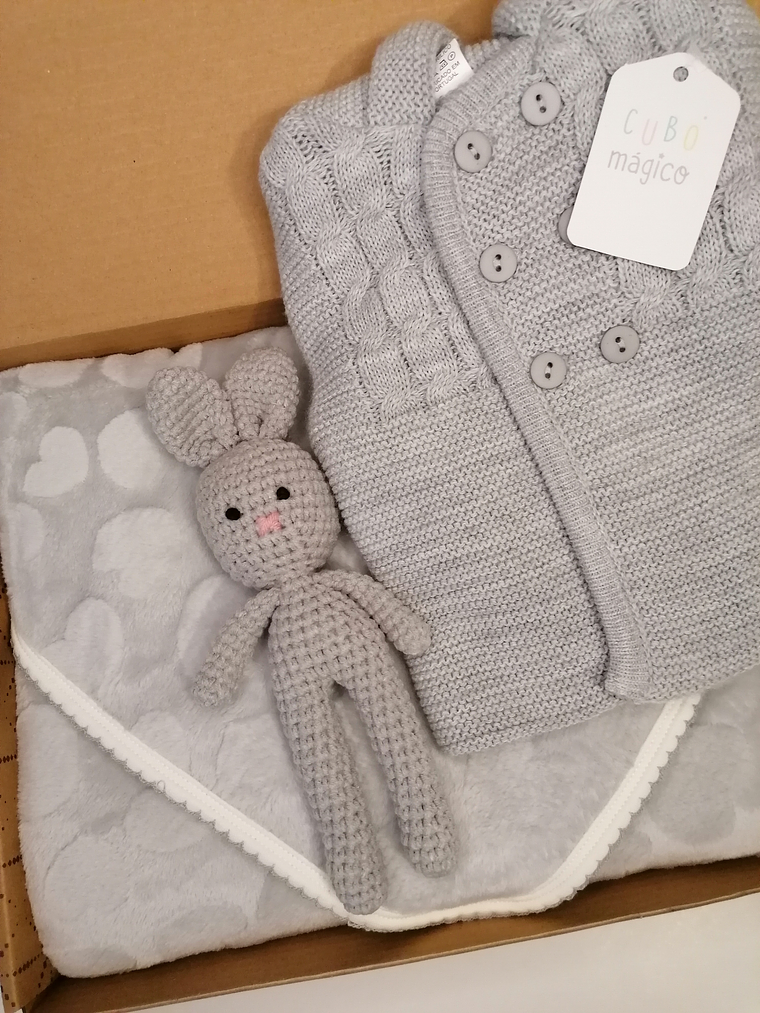 Conjunto Amigurumi – Manta, Casaco e Boneco Feito à Mão  5