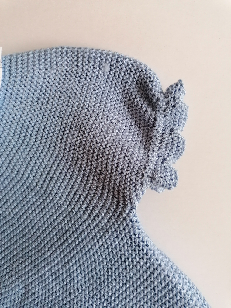 Conjunto bebé malha com gola e tapa-fraldas estampado 3