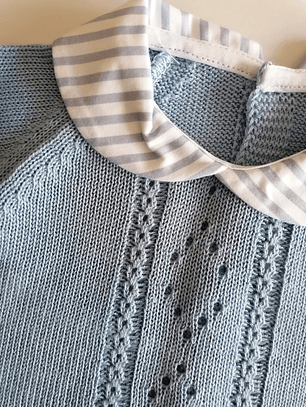 Conjunto bebé malha com gola e fofo às riscas