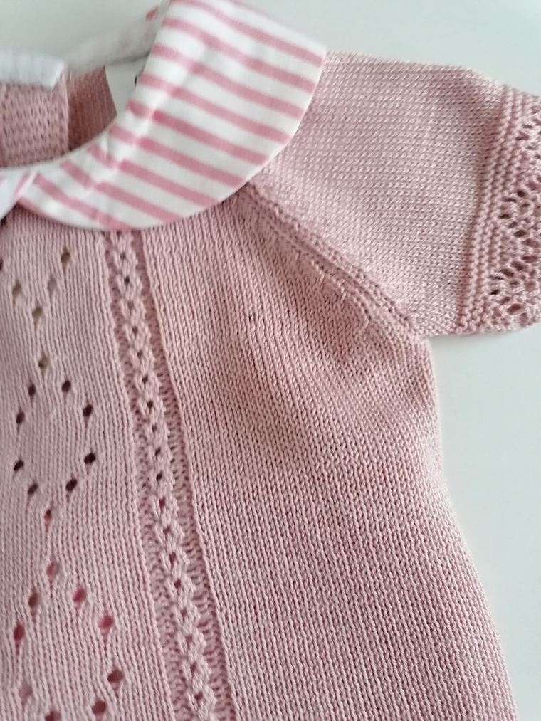 Conjunto bebé malha com gola e fofo às riscas 7