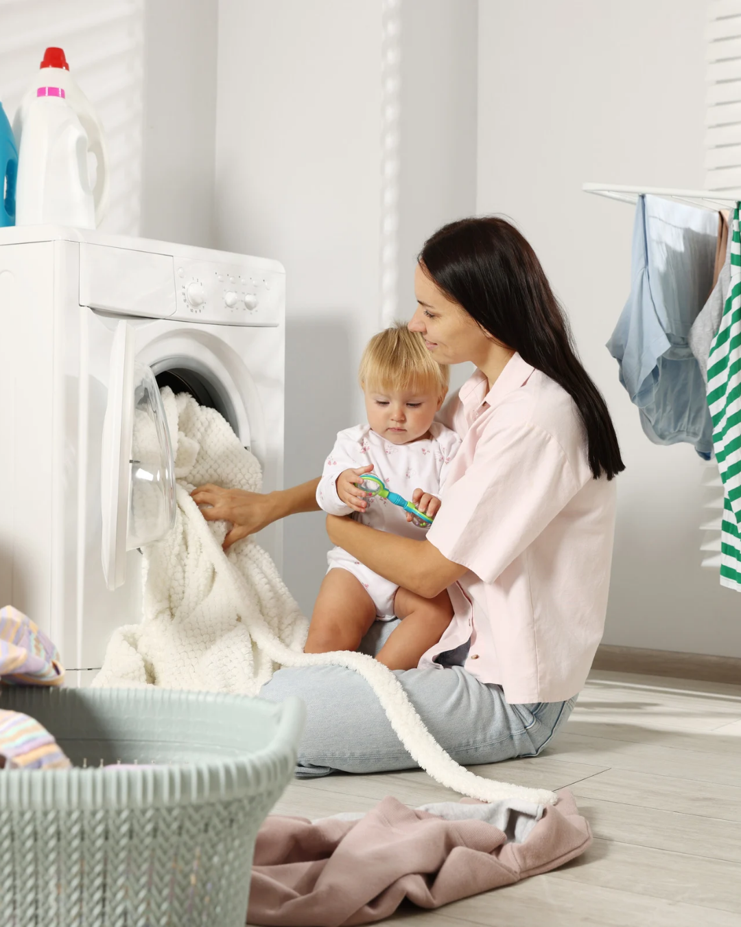 Como preparar a roupa do bebé antes da primeira utilização