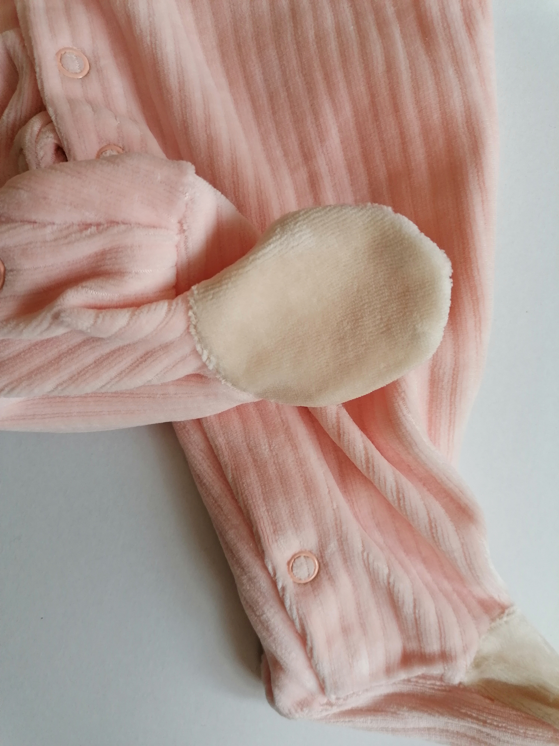 Babygrow de Veludo – Suave e Confortável vários tamanhos, Cor salmão  3