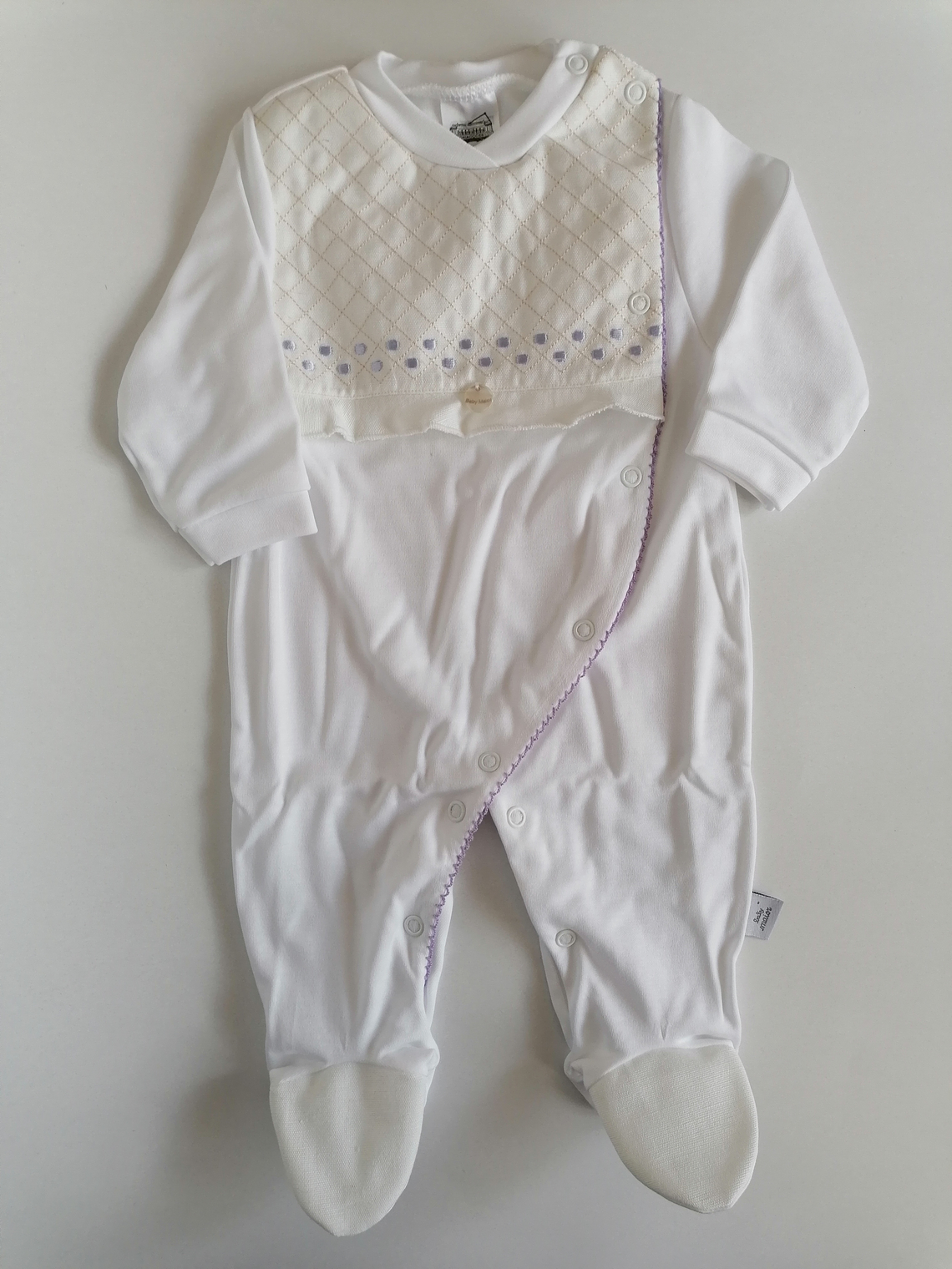 Babygrow de algodão com peitilho acolchoado 1