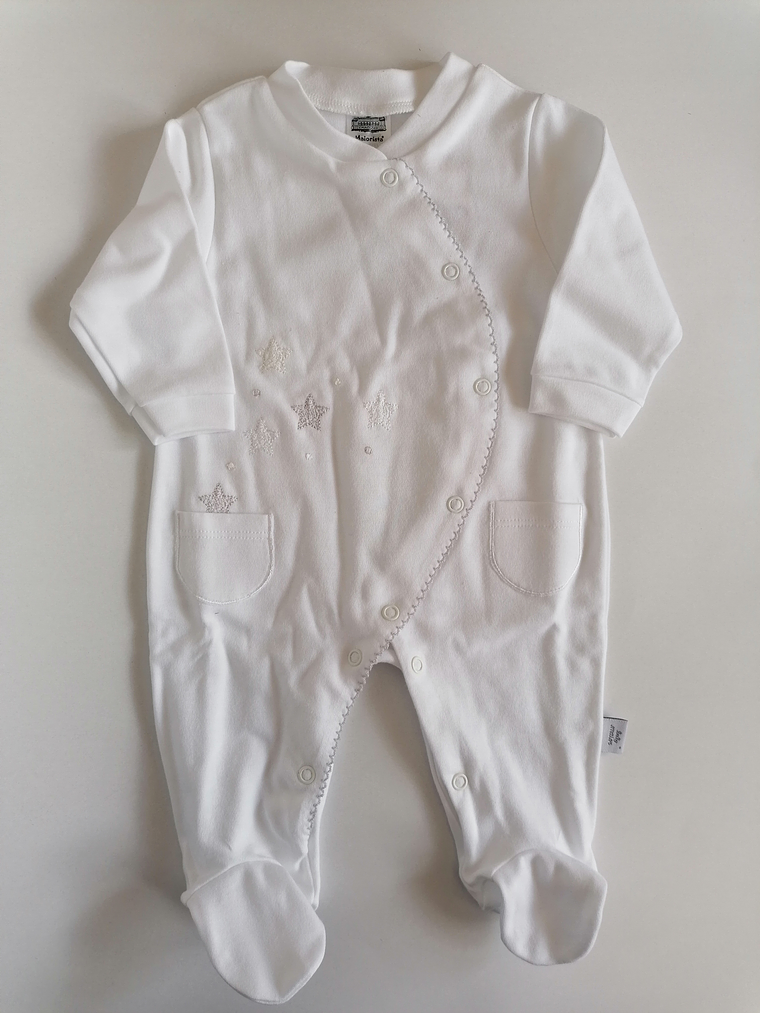 Babygrow de algodão com estrelas bordadas e bolsos 4