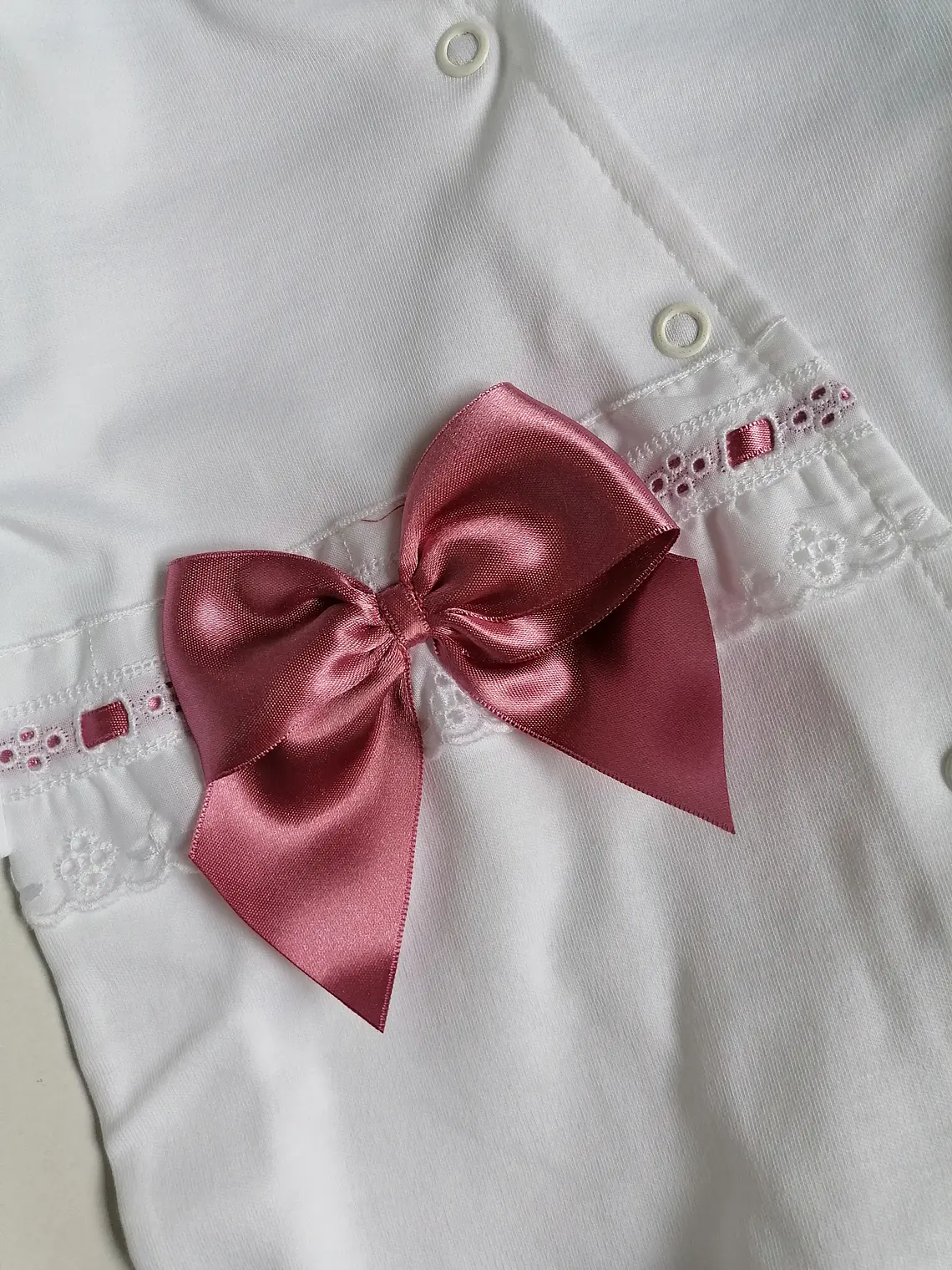 Babygrow de Algodão para Bebé com Laço Satinado 3